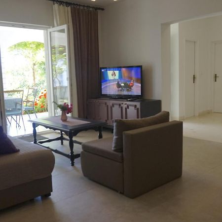 Apartment Krasna Baška Voda エクステリア 写真