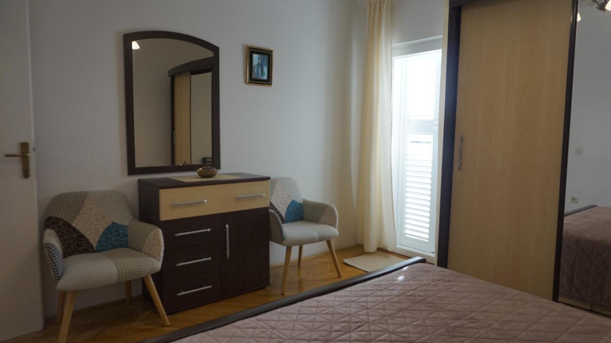 Apartment Krasna Baška Voda エクステリア 写真
